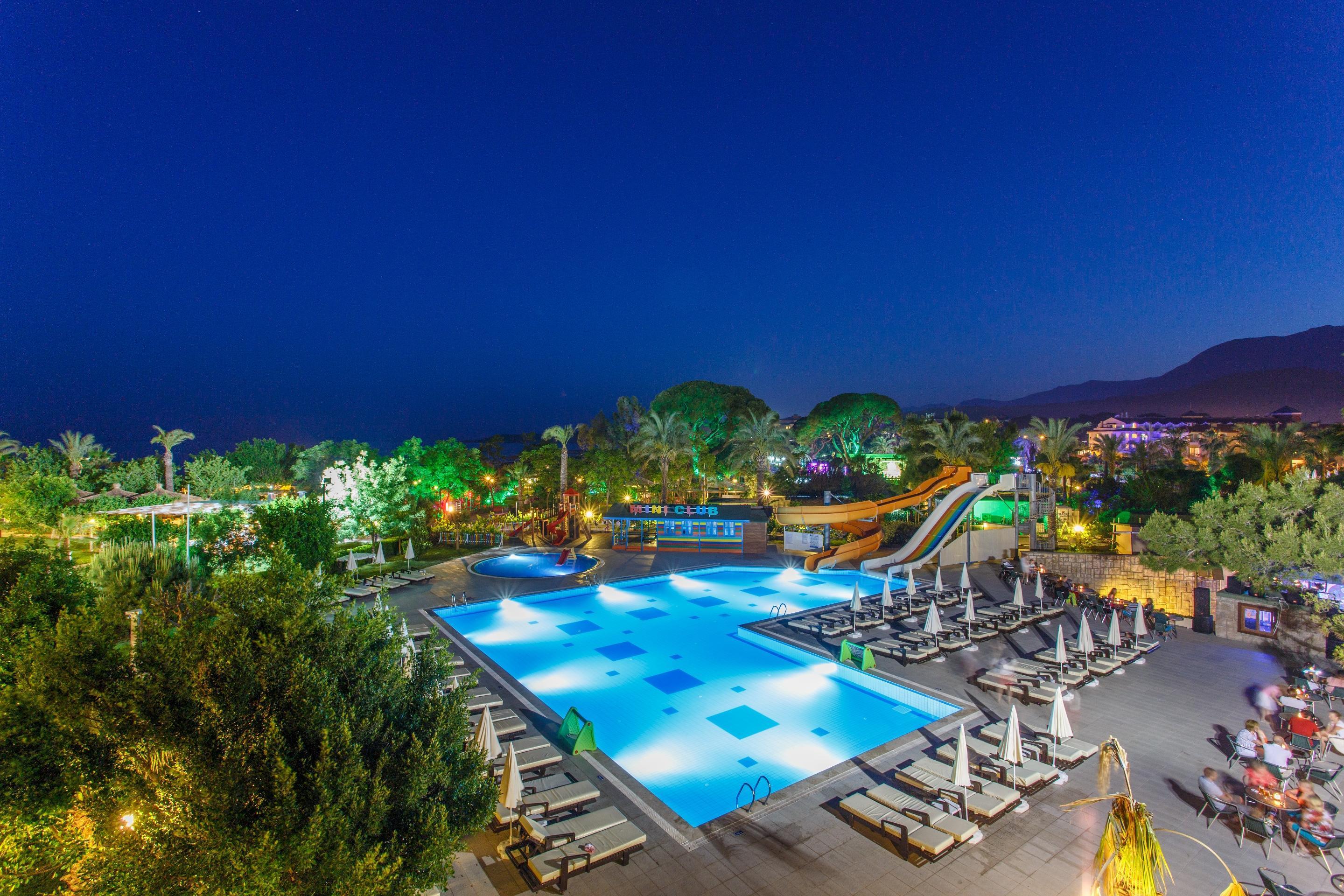 Lucida Beach Hotel Çamyuva Екстериор снимка