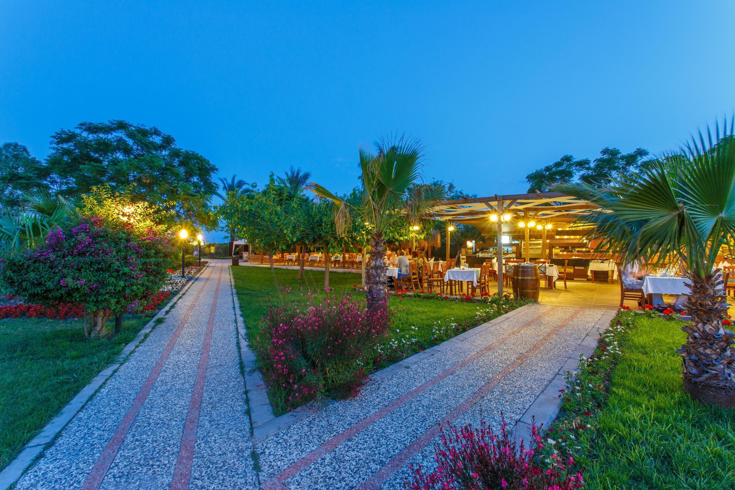 Lucida Beach Hotel Çamyuva Екстериор снимка