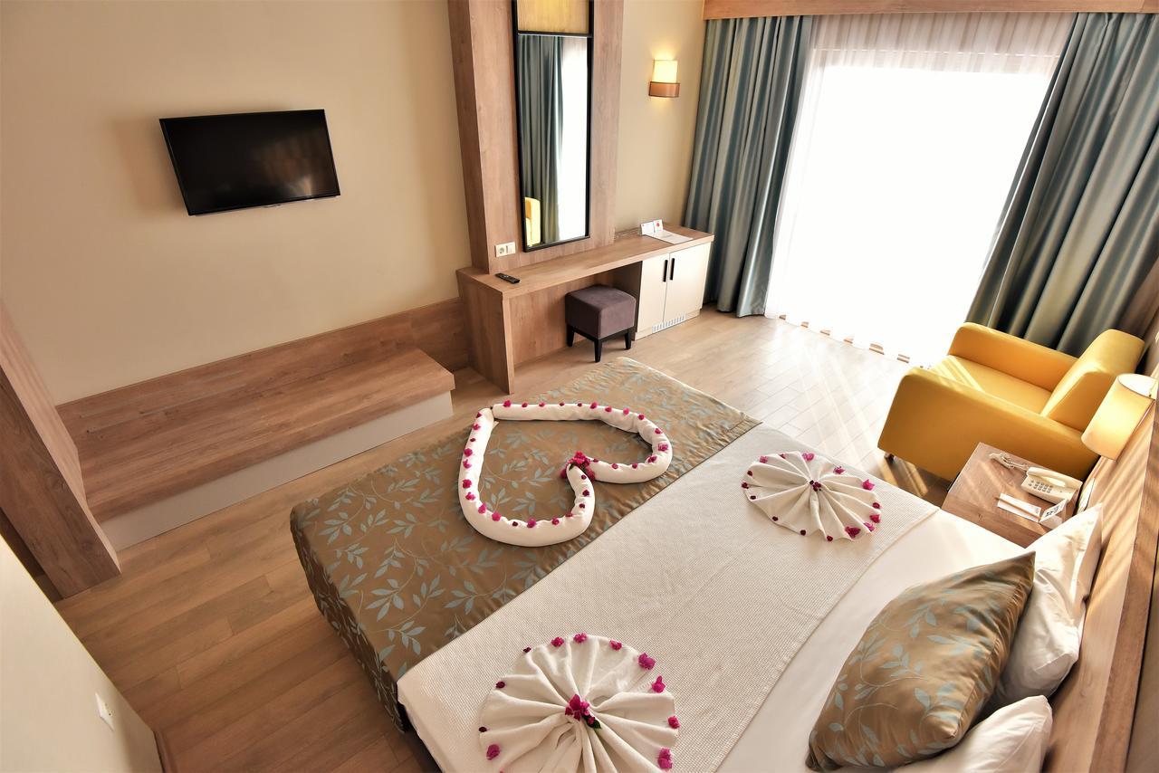 Lucida Beach Hotel Çamyuva Екстериор снимка